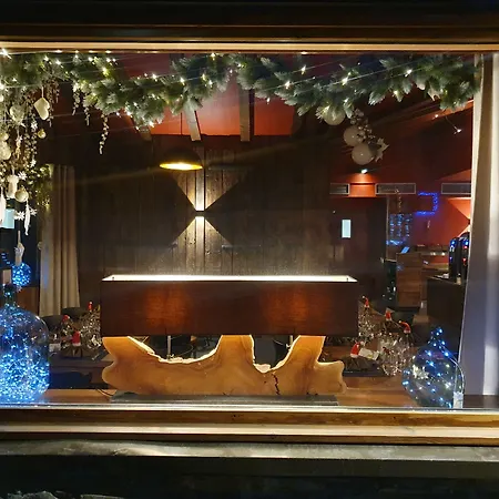 Du Bois Hotel 3*